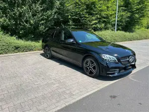 Mercedes-Benz C 220 C 220 d 4Matic T 9G-TRONIC AMG Line