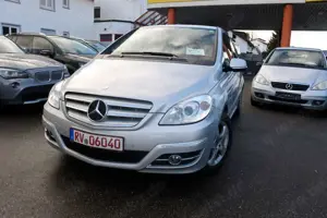Mercedes-Benz B 170