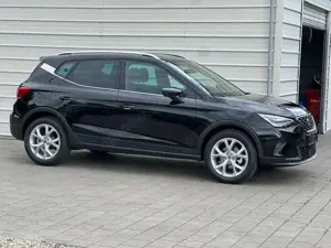 SEAT Arona FR Edition 1.0 TSI DSG AHK*NAVI*SHZ*ACC*Kamera*... Bild 3