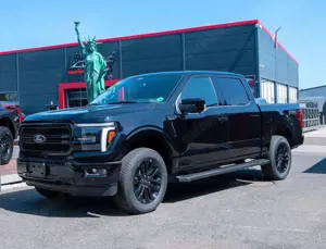 Ford F 150 Lariat Black MY25 5,0l,Navi,Pano,LPG 2000€ Bild 2