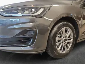Ford Focus Turnier 1.0 EcoBoost Hybrid Aut. TITANIUM ED Bild 4