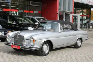 Mercedes-Benz 300 SE Cabrio - ex. CH -H-Kz.- matching nr. !