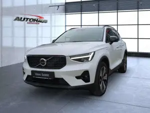 Volvo XC40 XC 40 Plus Dark Recharge Plug-In Hybrid 2WD Navi Bild 3