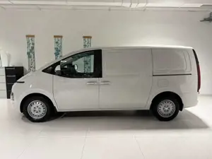 Hyundai STARIA Kastenwagen 1.6 T-GDi HEV 165 kW (224 PS) Sitz-... Bild 3