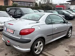 Peugeot 206 CC Platinum Cabrio/ Neue TÜV Bild 2