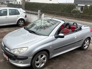 Peugeot 206 CC Platinum Cabrio/ Neue TÜV Bild 4