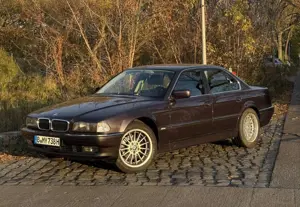 BMW 730 730i V8