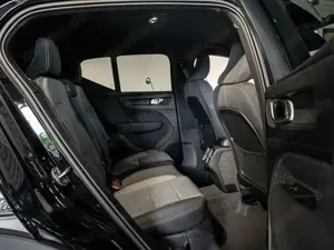 Volvo XC40 B3 Plus Black Edition MEMORY KAMERA H/K Bild 4
