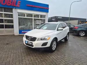 Volvo XC60 XC60 Summum 2WD*Automatik*Vollleder* Bild 3