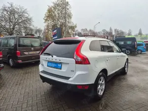 Volvo XC60 XC60 Summum 2WD*Automatik*Vollleder* Bild 5