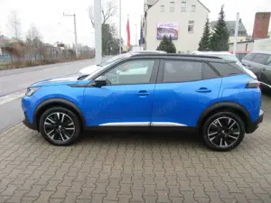 Peugeot 2008 e-2008 GT Pack Elektromotor 136 Bild 4