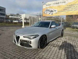 Alfa Romeo Giulia 2.2 JTDM Super Navi T-Leder Automatik RFK