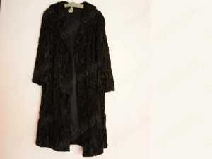 echter langer schwarzer Damen Pelzmantel gut erhalten