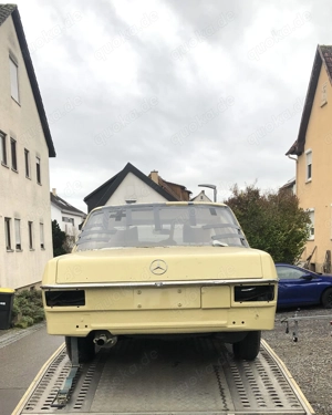 Mercedes Benz 230.4 W115 Strichacht Bild 11
