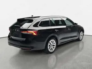 Skoda Octavia OCTAVIA COMBI 1.5 TSI ETEC DSG SELECTION NAVI LED Bild 4