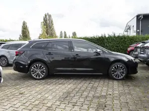 Toyota Corolla TS 1.8 Hybrid Teamplayer NAVI SHZ KAMERA DAB KLIMA ANDROID APPLE Bild 3