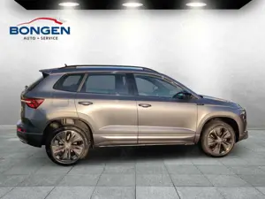 Skoda Karoq 1.5 TSI Sportline DSG AHK Navi el. Heckklappe Bild 2