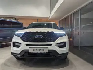 Ford Explorer 3.0 ST-Line Plug-in-Hybrid 4x4 AHK abnehmbar Bild 2