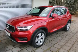 Volvo XC40 T3 Momentum LED Leder Navigation BLIS Rückfakam AL Bild 3