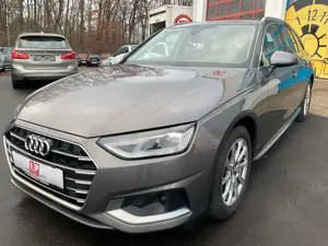 Audi A4 Avant 40 TFSI S-Tronic LED Navi PDC Klima SHZ