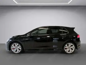Volkswagen Golf VIII GTI Clubsport 2.0 TSI DSG FACEL. Bild 3