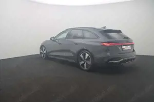 Audi A5 Avant TDI quattro S line LED Navi ACC AHK Bild 3