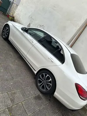 Mercedes-Benz C 220 C 220 d 9G-TRONIC AMG Line