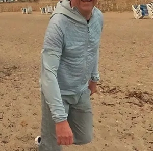 Mit meiner Morgenlatte in deinem Busch wühlen....