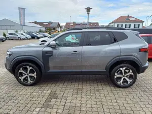 Dacia Duster Journey TCe 130 4x4, Navi, Winter+Technik+.Citypak Bild 5