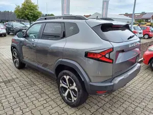Dacia Duster Journey TCe 130 4x4, Navi, Winter+Technik+.Citypak Bild 3