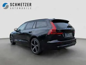 Volvo V60 +B4+Plus+Dark+Pano+HeadUp+360°Kamera+Voll-LED Bild 3
