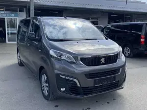Peugeot Traveller L2 Allure 2.0 BlueHDi 180 EAT8 Navi Bild 3
