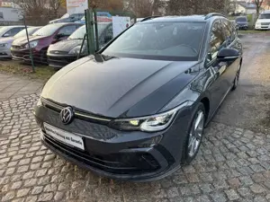 Volkswagen Golf VIII Variant R-Line 1-Hand Scheckheft Pano