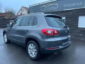 Volkswagen Tiguan 2.0 TSI Team 4Motion 92TKM*AUTOM*NAVI*SZH Bild 3