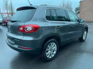 Volkswagen Tiguan 2.0 TSI Team 4Motion 92TKM*AUTOM*NAVI*SZH Bild 5