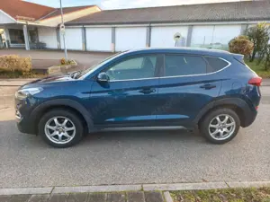 Hyundai TUCSON blue Style Automatik/Navigation