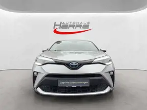 Toyota C-HR Hybrid Team D