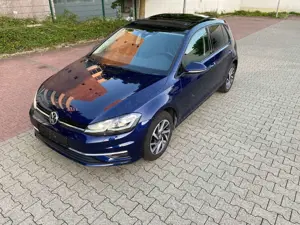 Volkswagen Golf VII 1.6 TDI DSG /Pano/Kamera/Dig. Cockpit
