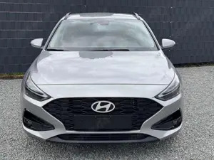 Hyundai i30 Kombi Family Automatik Smart Paket Bild 3