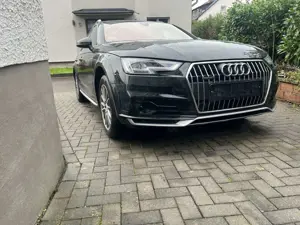 Audi A4 allroad 2.0 tdi Bild 1