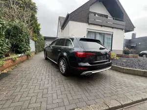 Audi A4 allroad 2.0 tdi Bild 5
