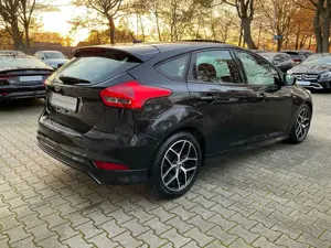 Ford Focus Focus 2.0 Automatik Bild 5