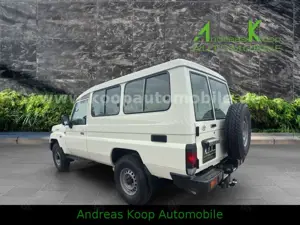 Toyota Land Cruiser GDJ 78 2,8d STD 2x90 40th Sofort Bild 3