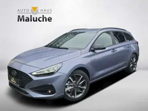 Hyundai i30 Kombi Advantage 7-DCT +Plus-Paket+Navi+LED+