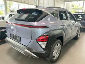 Hyundai KONA 1.0 T-GDI Trend DCT FLA SpurH LM Navi Bild 5