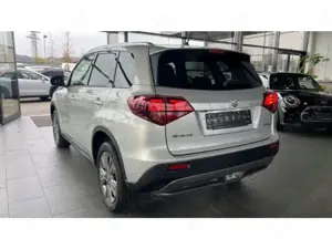 Suzuki Vitara 1.4 Comfort Facelift AT Navi LED ACC Kamera SitzHZ Bild 2