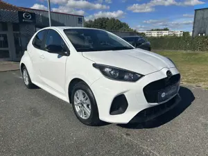 Mazda 2 1.5 Hybrid VVT-i 116 AT Centre-Line Kamera DAB Bild 2