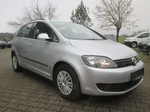 Volkswagen Golf Plus Style 1 HAND / SHZ / AHK / KLIMA / TÜV NEU Bild 2