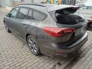 Ford Focus ST-Line Mildhybrid Toter-Winkel Styling Paket Bild 3