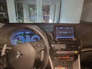 Mitsubishi Eclipse Cross Plug-In Hybrid 4WD Basis